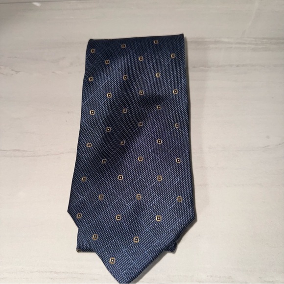 Nautica Blue and Gold Geometric Silk Tie - Picture 1 of 3